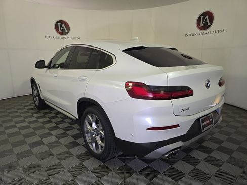 Used 2022 BMW X4 xDrive30i image 7