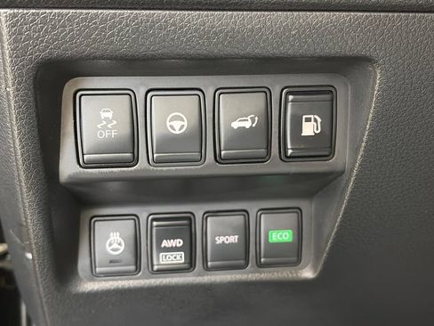 Used 2019 Nissan Rogue SL AWD/4WD image 24