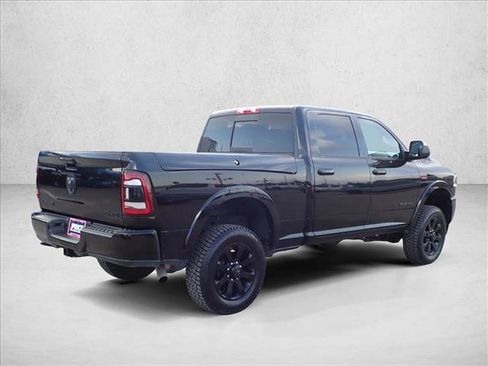 Used 2022 RAM 2500 Laramie w/ Night Edition AWD/4WD image 4