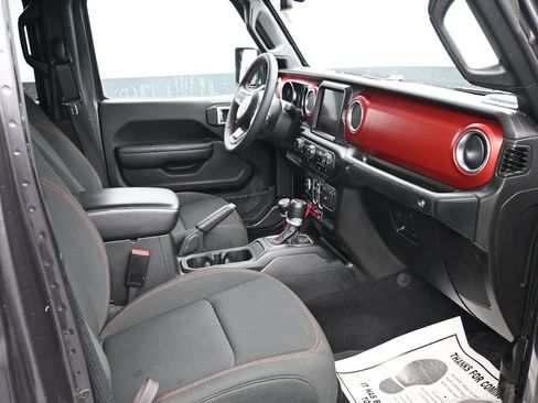 Used 2023 Jeep Gladiator Rubicon w/ Cold Weather Group image 12