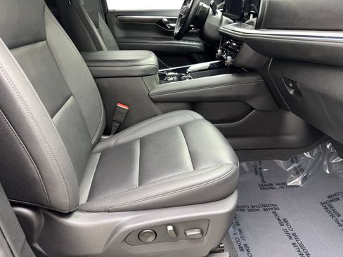 Used 2025 Chevrolet Tahoe LT AWD/4WD image 47