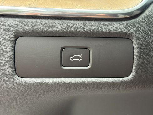 Used 2026 Volvo XC60 B5 Core w/ Climate Package AWD/4WD image 18