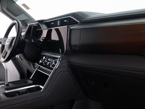 Used 2025 GMC Sierra 2500 Denali w/ Denali Reserve Package image 29