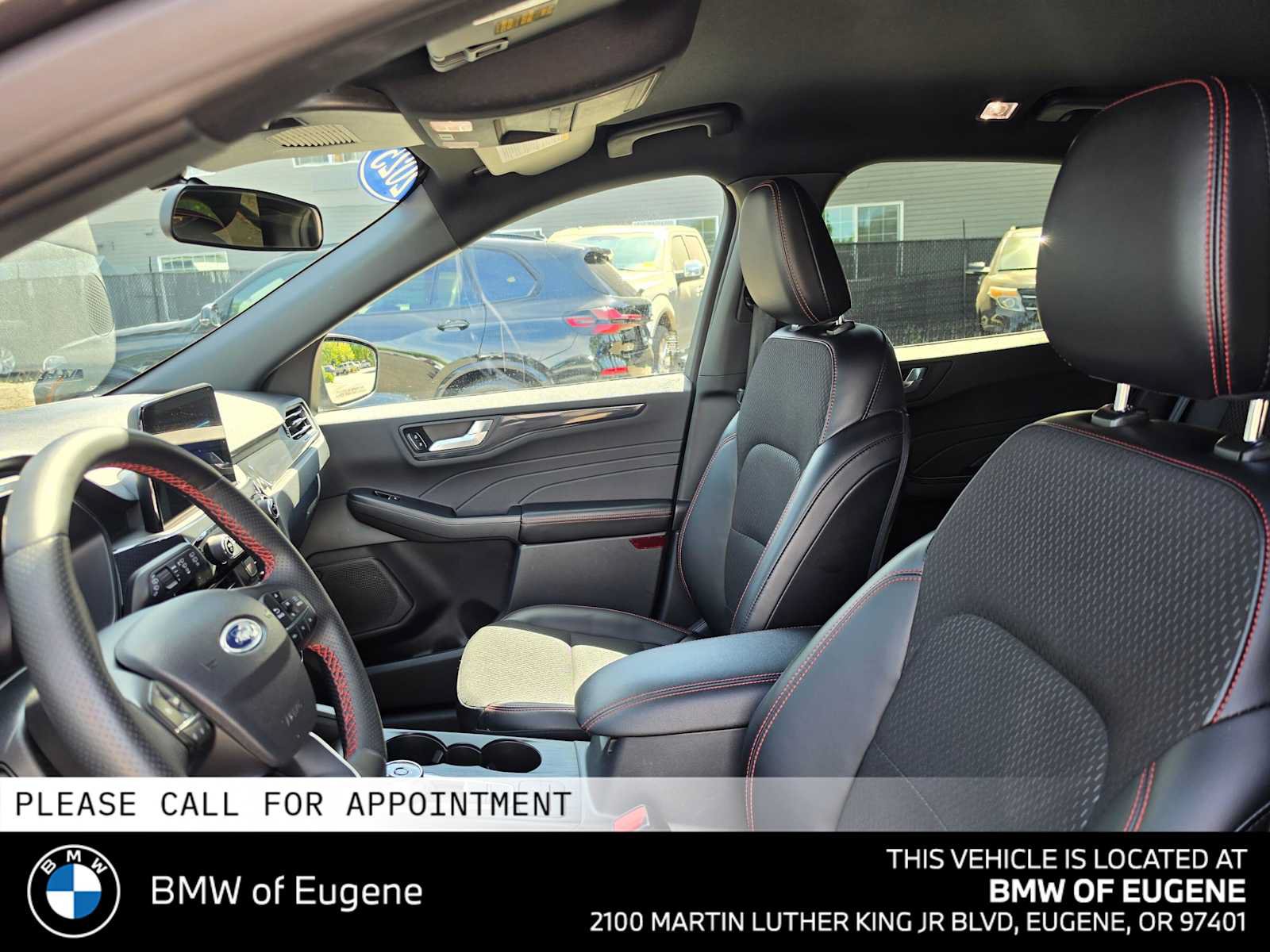 Used 2025 Ford Escape ST-Line Select AWD/4WD image 24
