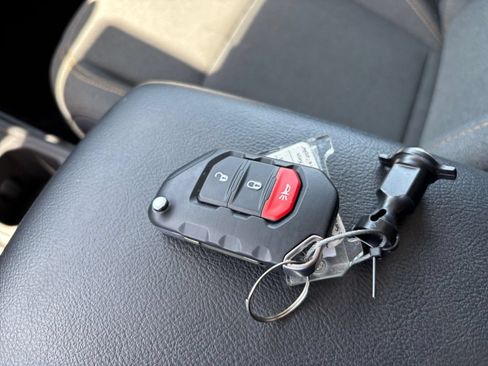 Used 2025 Jeep Wrangler Unlimited Sport AWD/4WD image 21