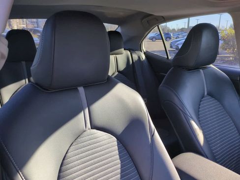 Certified 2023 Toyota Camry SE image 7