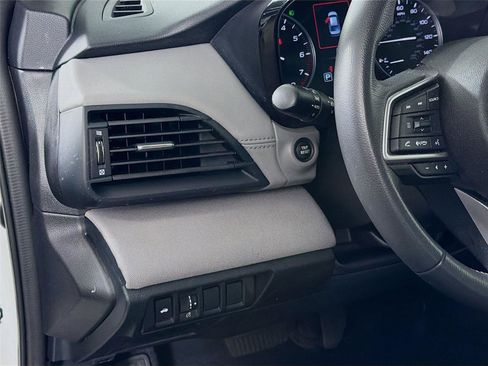 Used 2025 Subaru Legacy Premium image 10