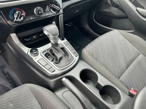 Used 2024 Kia Seltos LX image 18