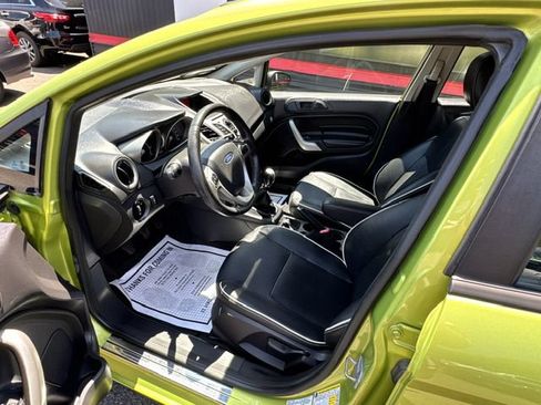 Used 2013 Ford Fiesta Titanium w/ Black Sport Appearance Pkg FWD image 11