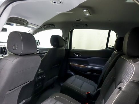 Used 2023 GMC Acadia SLE w/ Driver Convenience Package image 11