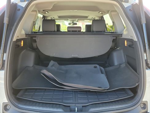 Used 2021 Honda CR-V Touring image 7