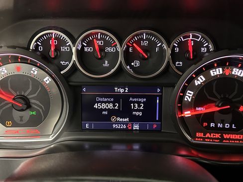 Used 2020 Chevrolet Silverado 1500 RST AWD/4WD image 16
