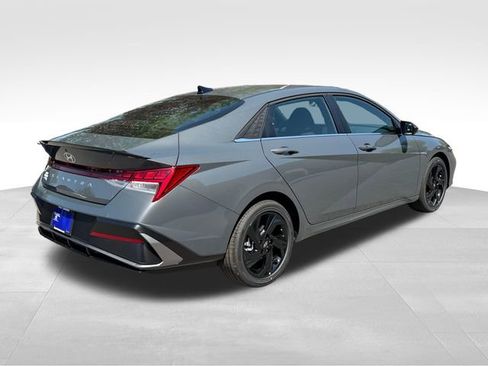 New 2026 Hyundai Elantra SEL Sport Premium FWD image 5