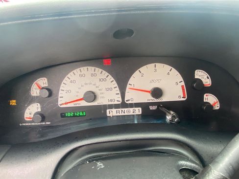 Used 2001 Ford F150 Lightning image 12