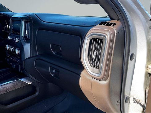 Used 2021 GMC Sierra 2500 Denali AWD/4WD image 17