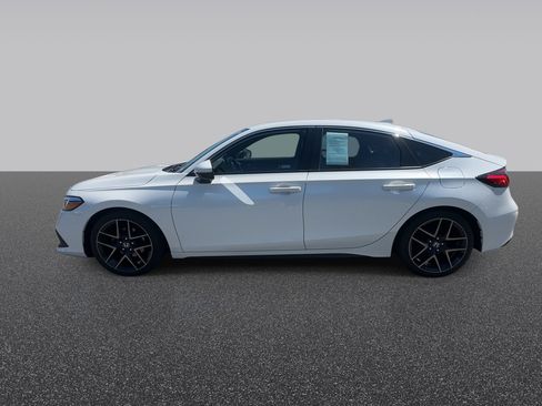 Used 2022 Honda Civic Sport Touring image 5