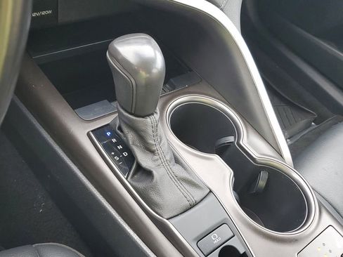 Used 2021 Toyota Camry SE image 22