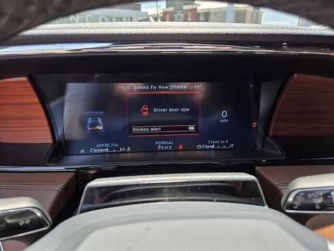 Used 2024 Lincoln Navigator Reserve AWD/4WD image 34