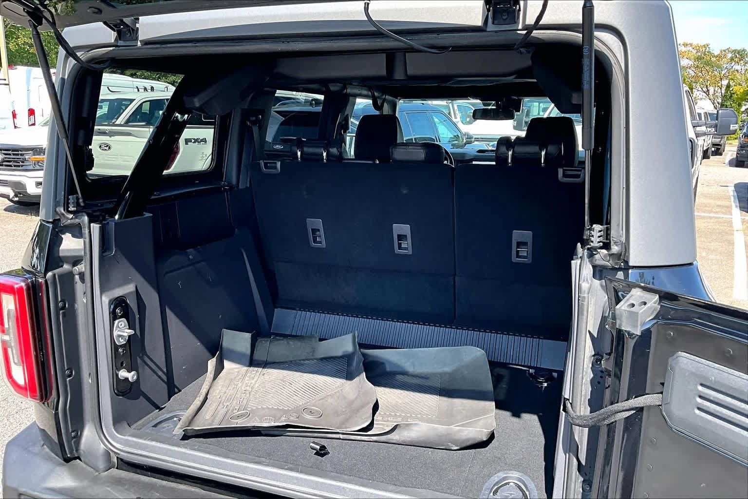 Used 2024 Ford Bronco Wildtrak AWD/4WD image 32
