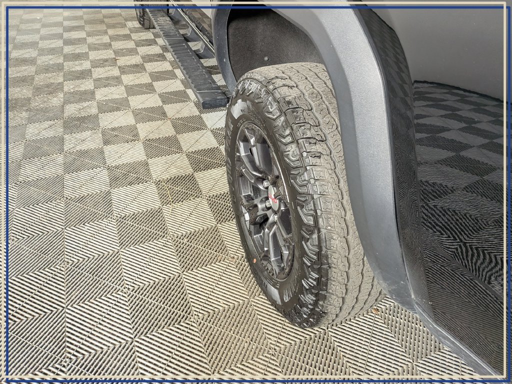 Certified 2024 GMC Canyon Elevation w/ Convenience Package AWD/4WD image 12