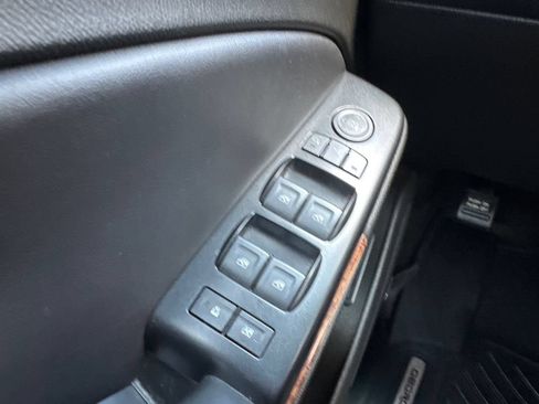 Used 2019 Chevrolet Tahoe Premier AWD/4WD image 36