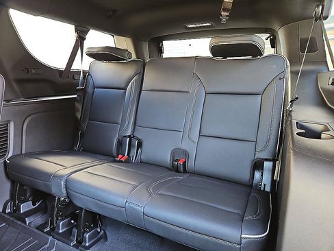 New 2026 Chevrolet Suburban Premier w/ Sun And Tow Package AWD/4WD image 11