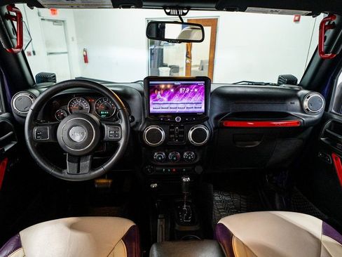 Used 2018 Jeep Wrangler Unlimited Sahara image 52