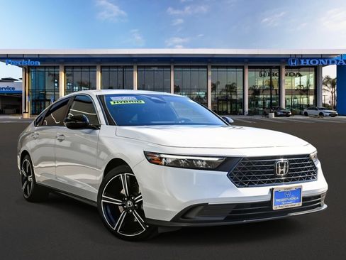 Certified 2025 Honda Accord Sport image 1