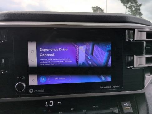 Used 2022 Toyota Tundra SR5 w/ SR5 Convenience Package RWD image 14