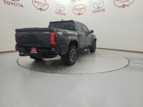 Used 2024 Toyota Tacoma TRD Sport image 8