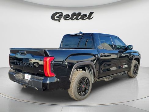 Used 2023 Toyota Tundra SR5 w/ SR5 Convenience Package image 4