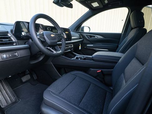 New 2026 Chevrolet Traverse LT image 12