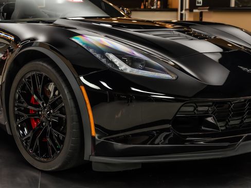 Used 2016 Chevrolet Corvette Z06 w/ 3LZ Preferred Equipment Group image 21
