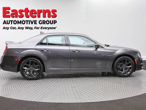 Used 2023 Chrysler 300 S RWD image 4