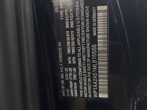 Used 2021 Porsche Macan image 42