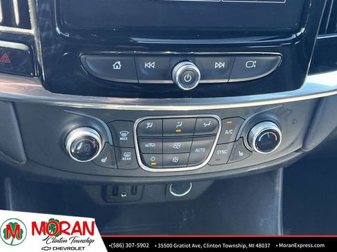 Certified 2023 Chevrolet Traverse LT FWD image 23
