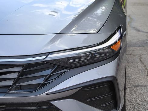 New 2025 Hyundai Elantra Sport image 7