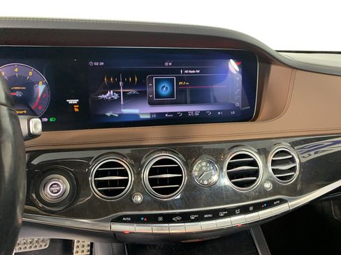 Used 2018 Mercedes-Benz S 450 Sedan image 26