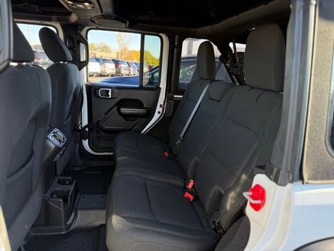 Used 2021 Jeep Wrangler Unlimited Willys image 13