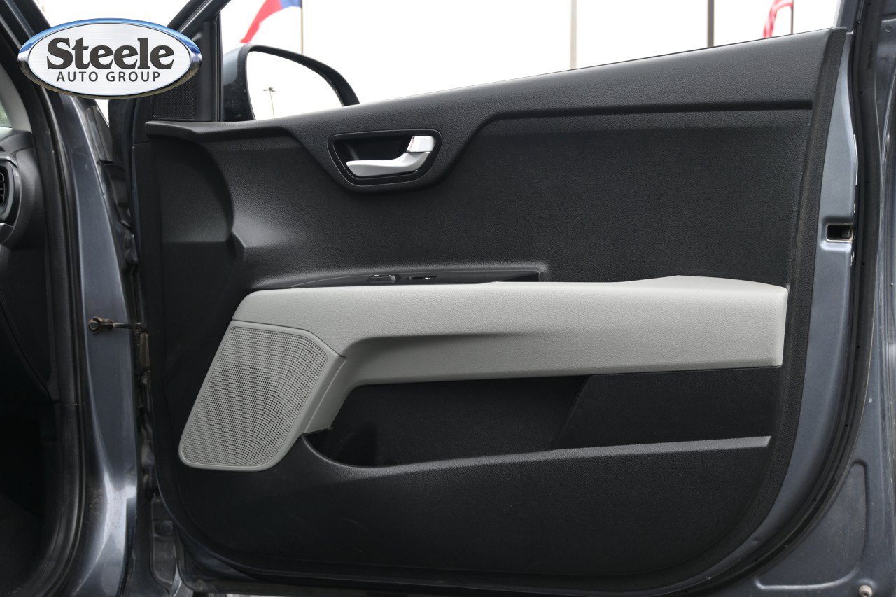 Used 2019 Kia Rio S FWD image 27