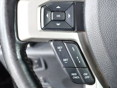 Used 2022 Ford F350 Lariat w/ Lariat Ultimate Package AWD/4WD image 32