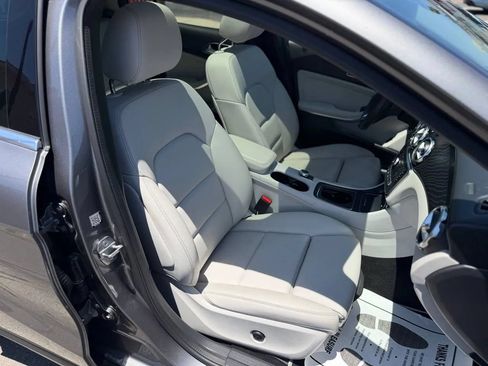 Used 2020 Mercedes-Benz GLA 250 image 39