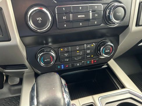 Used 2020 Ford F150 Lariat AWD/4WD image 26