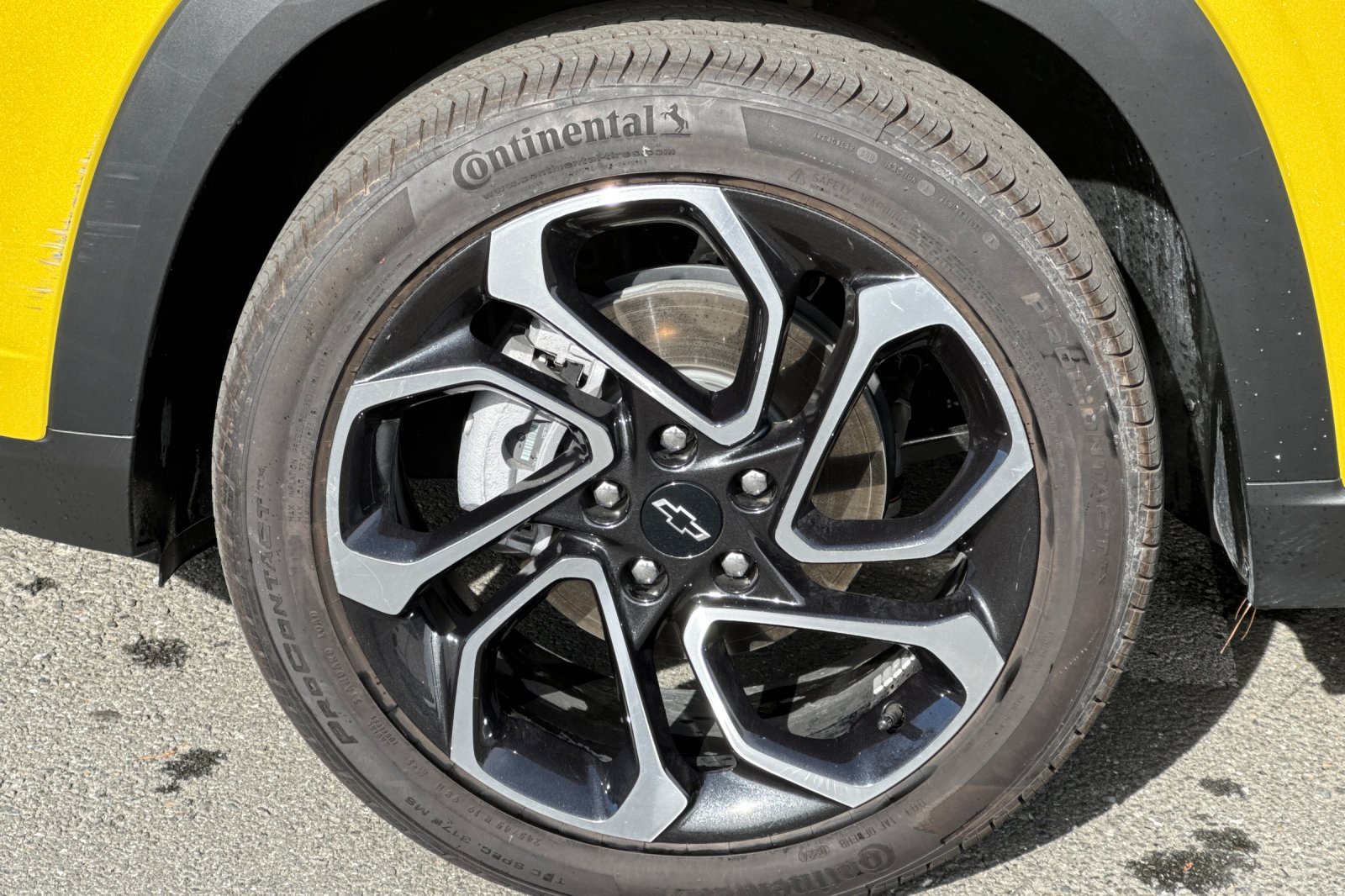 Used 2025 Chevrolet Trax RS w/ Driver Confidence Package FWD image 41