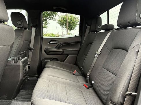 Used 2023 Chevrolet Colorado LT w/ LT Convenience Package II AWD/4WD image 10
