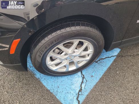 Used 2022 Chevrolet Equinox LT image 9