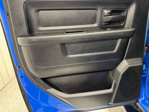 Used 2017 RAM 2500 Tradesman w/ Chrome Appearance Group image 16