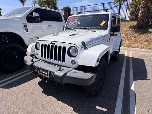 Used 2015 Jeep Wrangler Sahara image 3