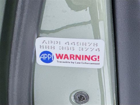 Used 2022 Rivian R1T Launch Edition image 41