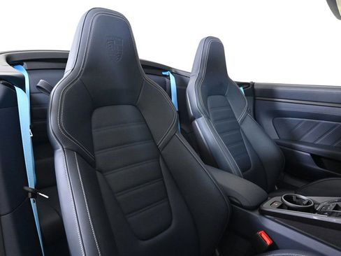 Certified 2025 Porsche 911 Carrera GTS image 18